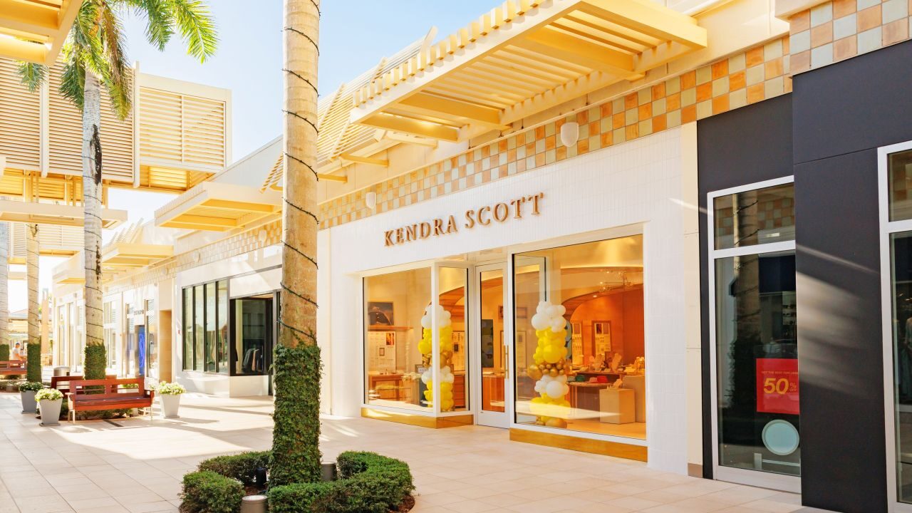 Kendra Scott: Growing a Jewelry Icon with Heart and Strategy